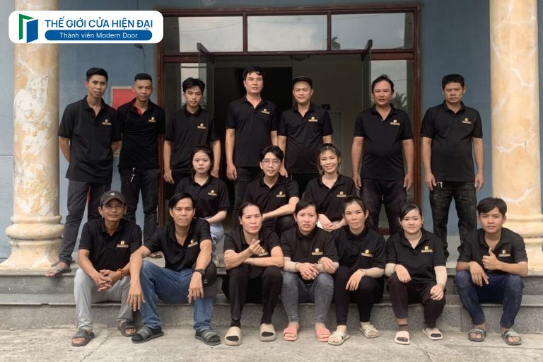 hệ thống sản xuất cửa nhựa composite