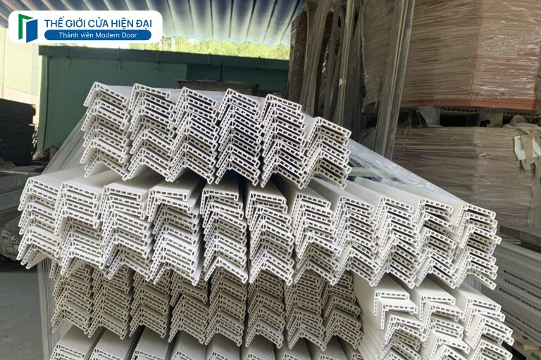 hệ thống sản xuất cửa nhựa composite