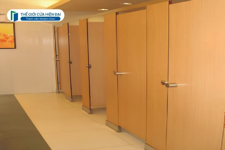 cửa nhựa đài loan