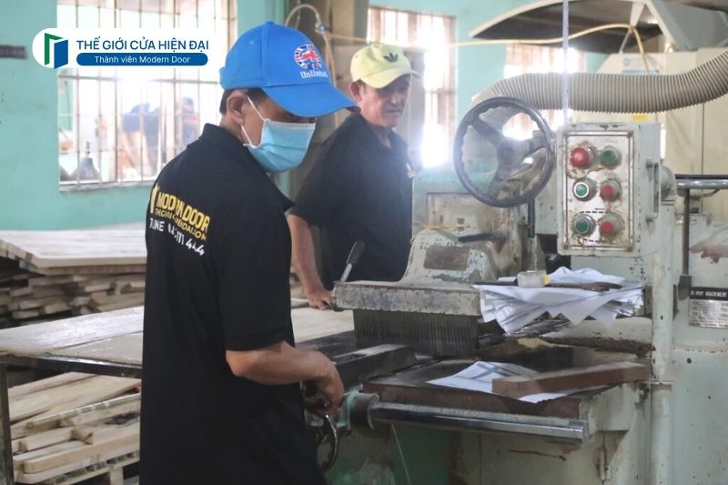 cửa gỗ cao cấp